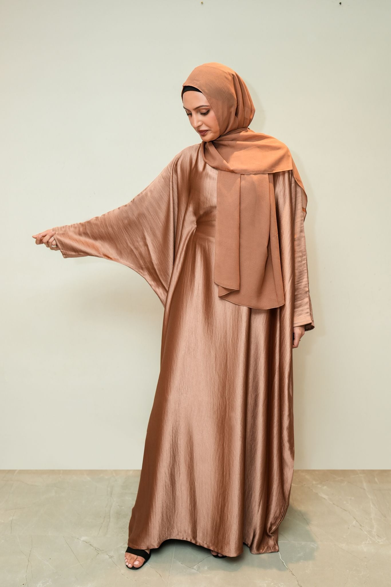 Rose gold Nur Abaya